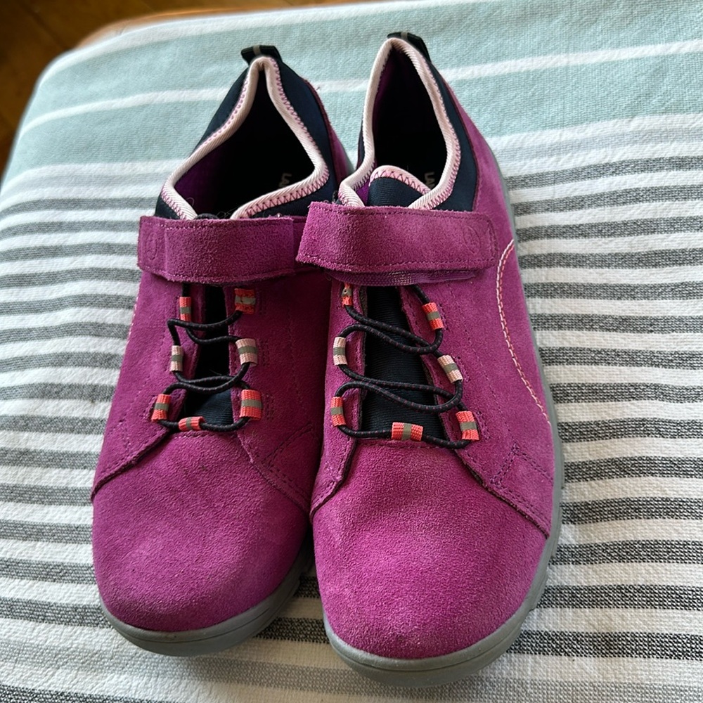 🥾NWOT Girl’s Hiking Shoes 🥾
